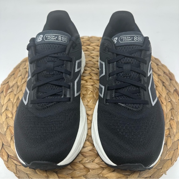 NEW BALANCE Fresh Foam 880 V14 Running Shoes Black White Size 8.5 Men's, 10 Wome - Picture 6 of 8